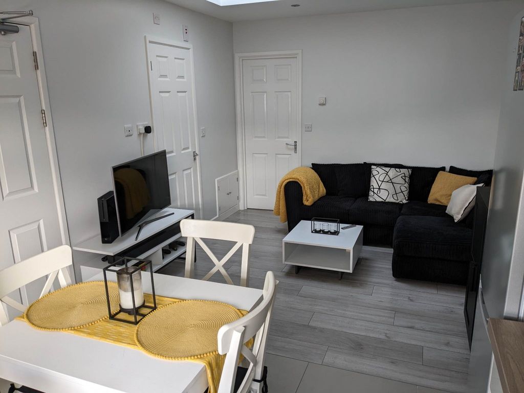 Property photo 3 of 10 342246459_809247360611527_6660570970425818491_N