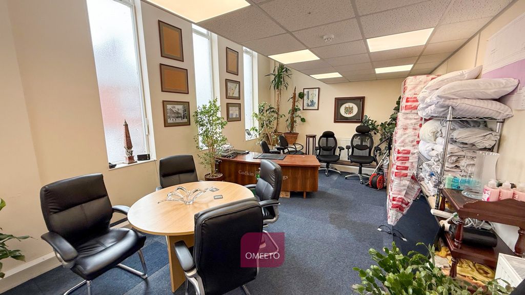 Property photo 1 of 4 Office To Rent