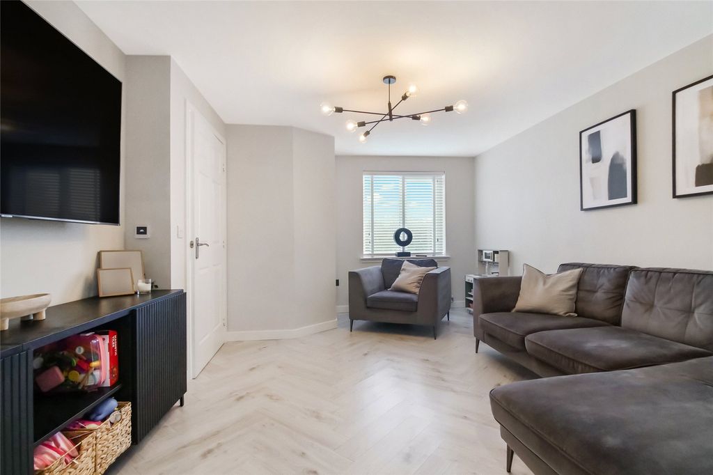 Property photo 3 of 18 Picture No. 21