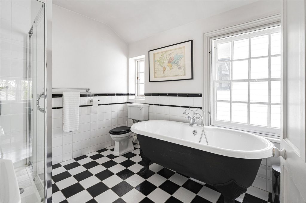 Additional image 18 of 6 bed detached house for saleAshendene Road, Bayford, Hertfordshire SG13