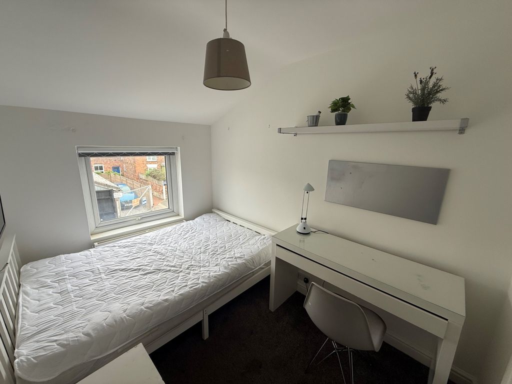 Property photo 2 of 4