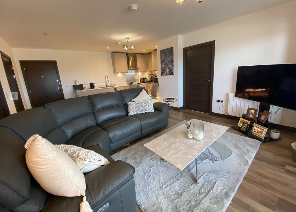 Property photo 2 of 11 Screenshot 2026-03-16 At 14.13.23.Png