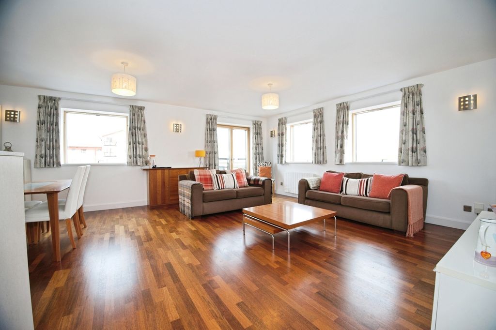 Property photo 3 of 15 Living/Dining Area