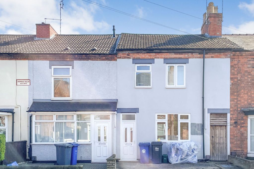 Property photo 1 of 19 44 Shobnall Street, Burton-On-Trent, Staffordshire, De14 2Hh