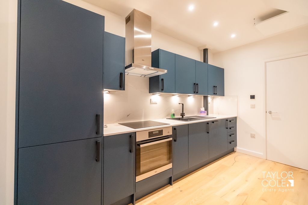 Property photo 3 of 23