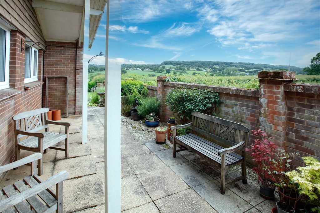Property photo 3 of 28 Picture No. 22