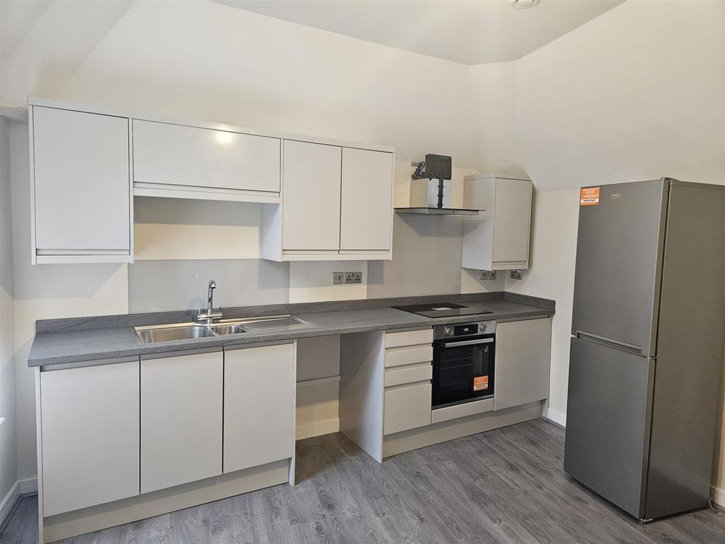 Property photo 1 of 13 Flat 1.Jpg