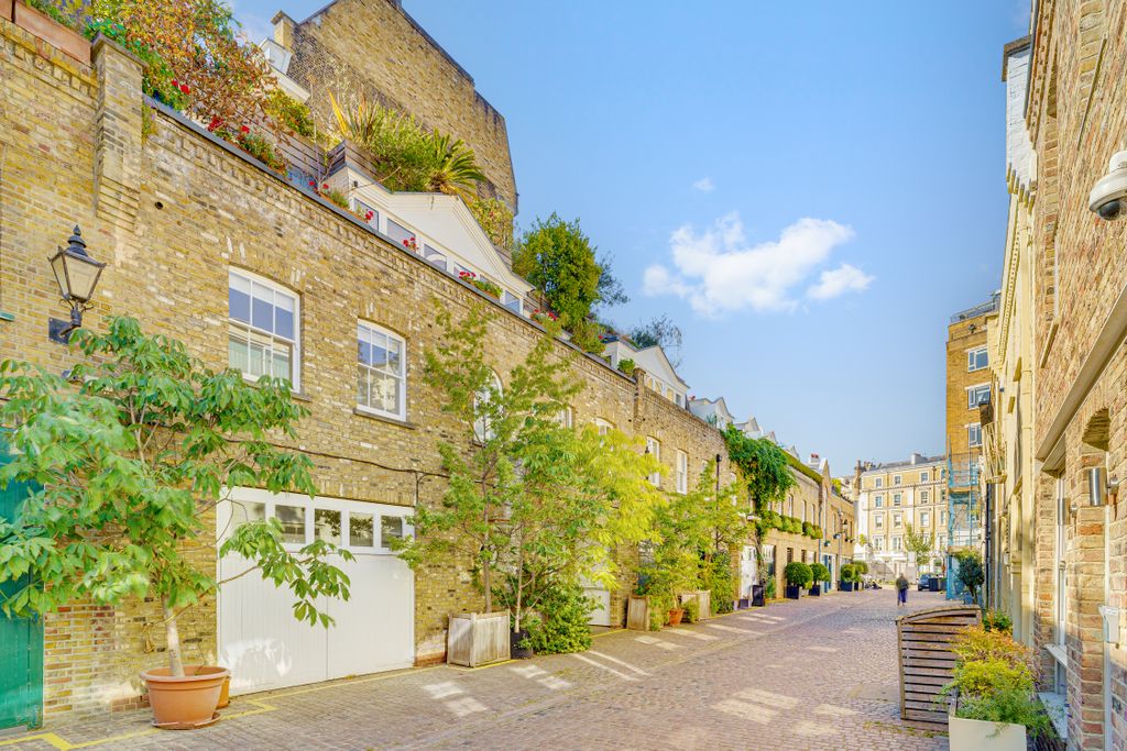 Property photo 2 of 20 Reecemews6-35