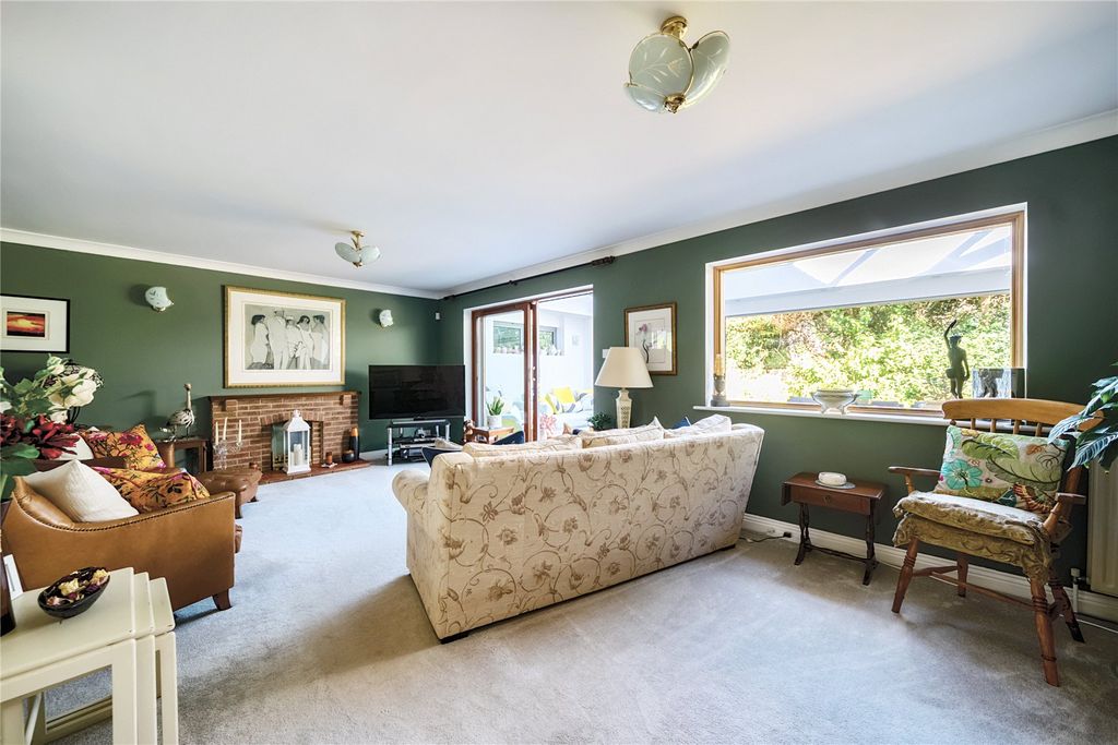 Property photo 3 of 23 Picture No. 20