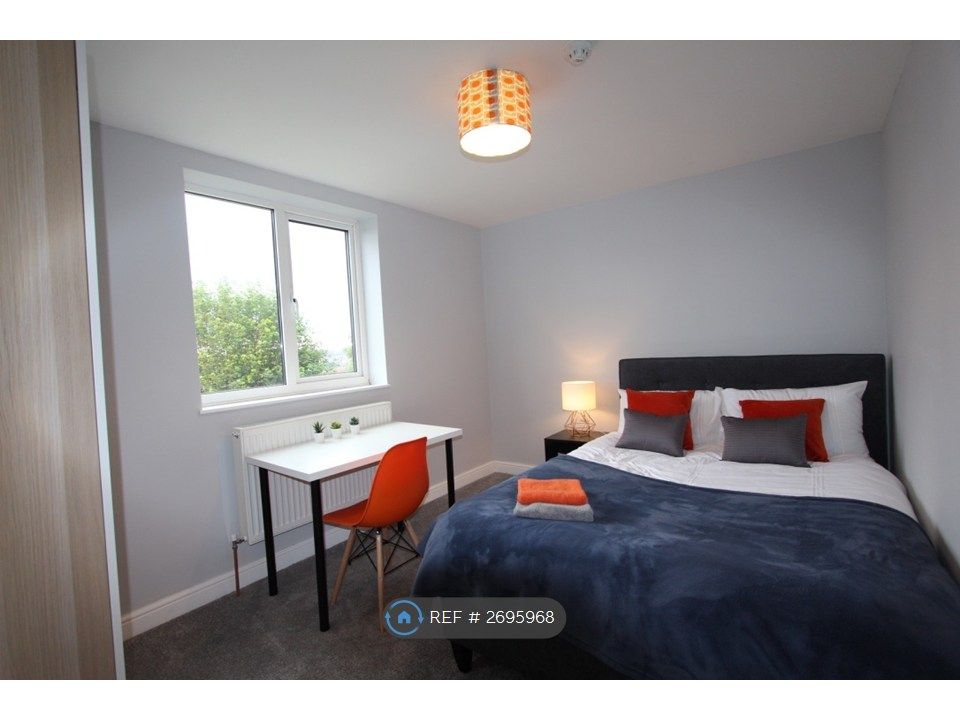 Property photo 2 of 6