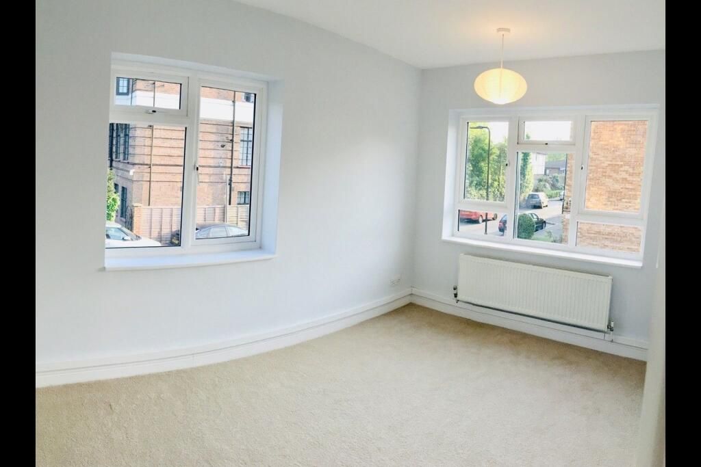 Property photo 3 of 8 Bedroom 2