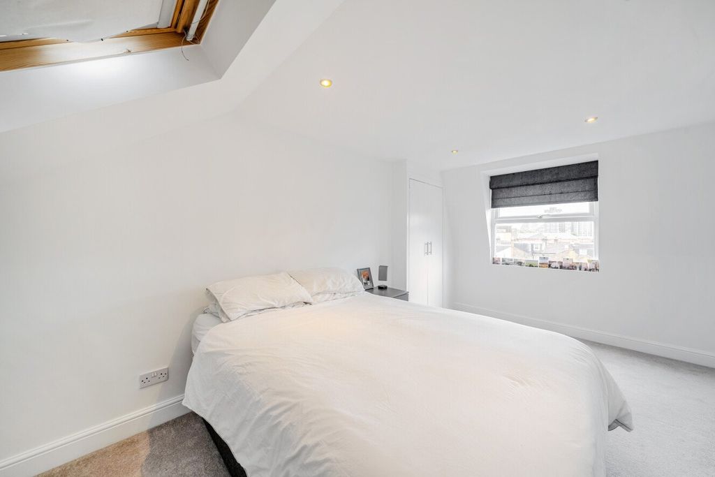 Property photo 2 of 13 Picture No. 02