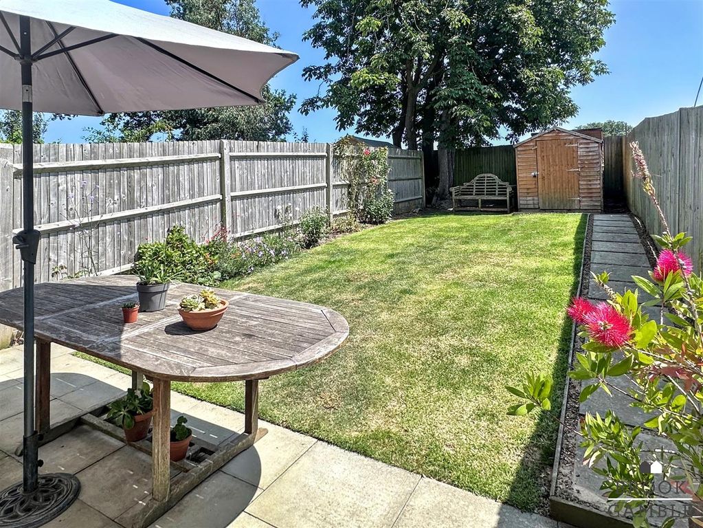 Property photo 2 of 17 01323 438506