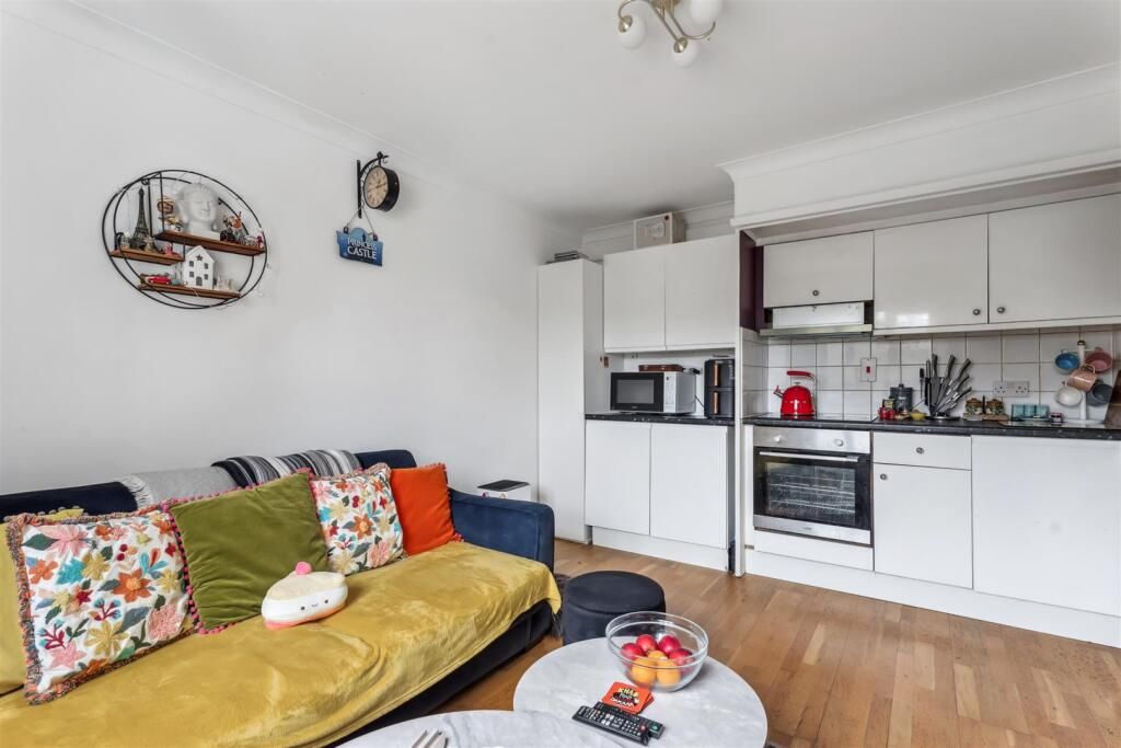 Property photo 3 of 11