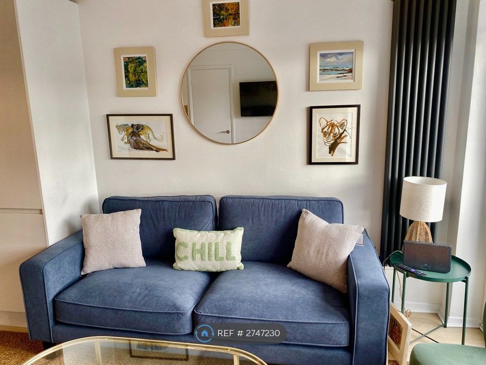 Property photo 2 of 14 Living Room