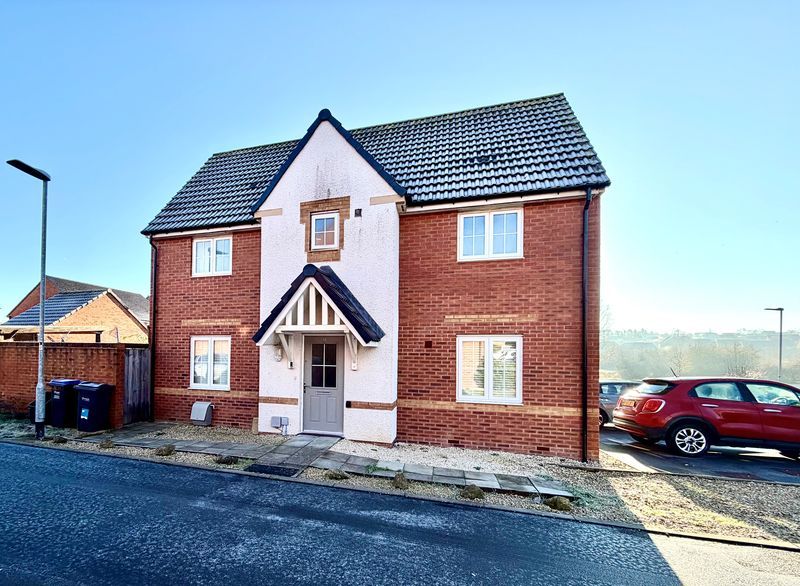 Property photo 1 of 14 Front