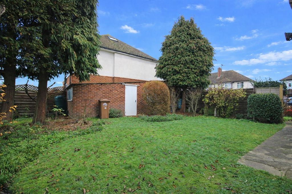 Property photo 2 of 19 Chatgpt Image Dec 17, 2025, 04_47_43 Pm.Png