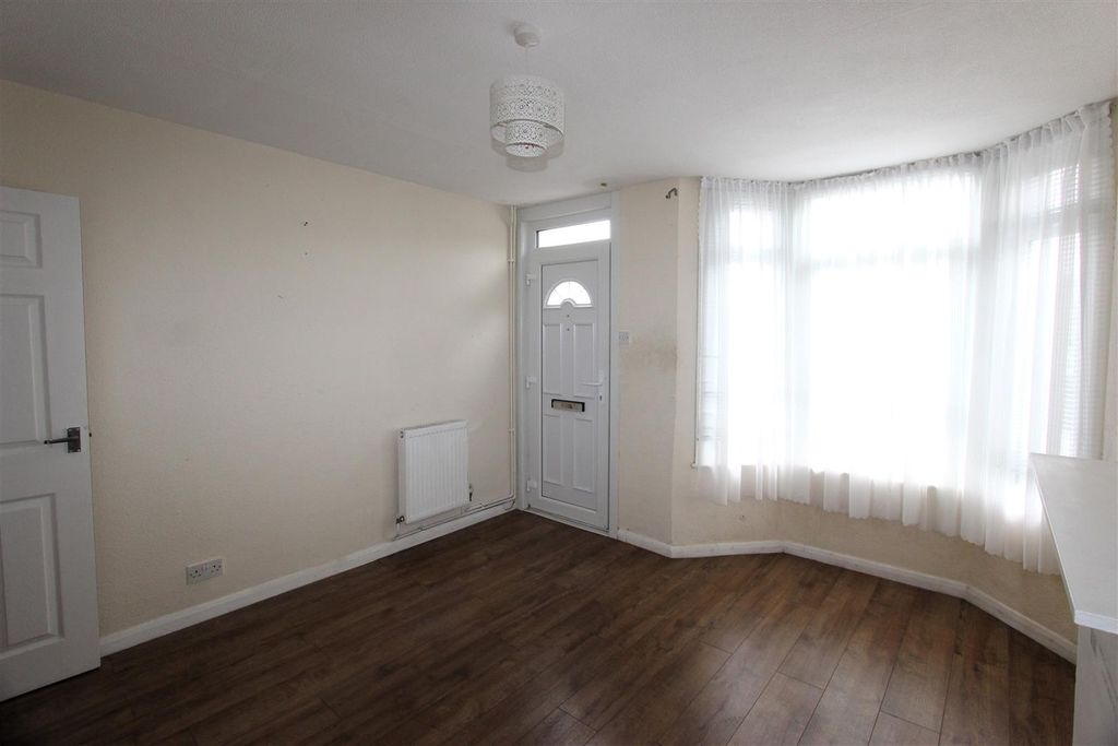 Property photo 3 of 13 3.Jpg