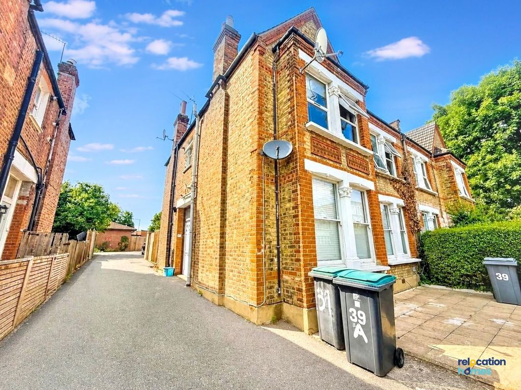 Property photo 1 of 6