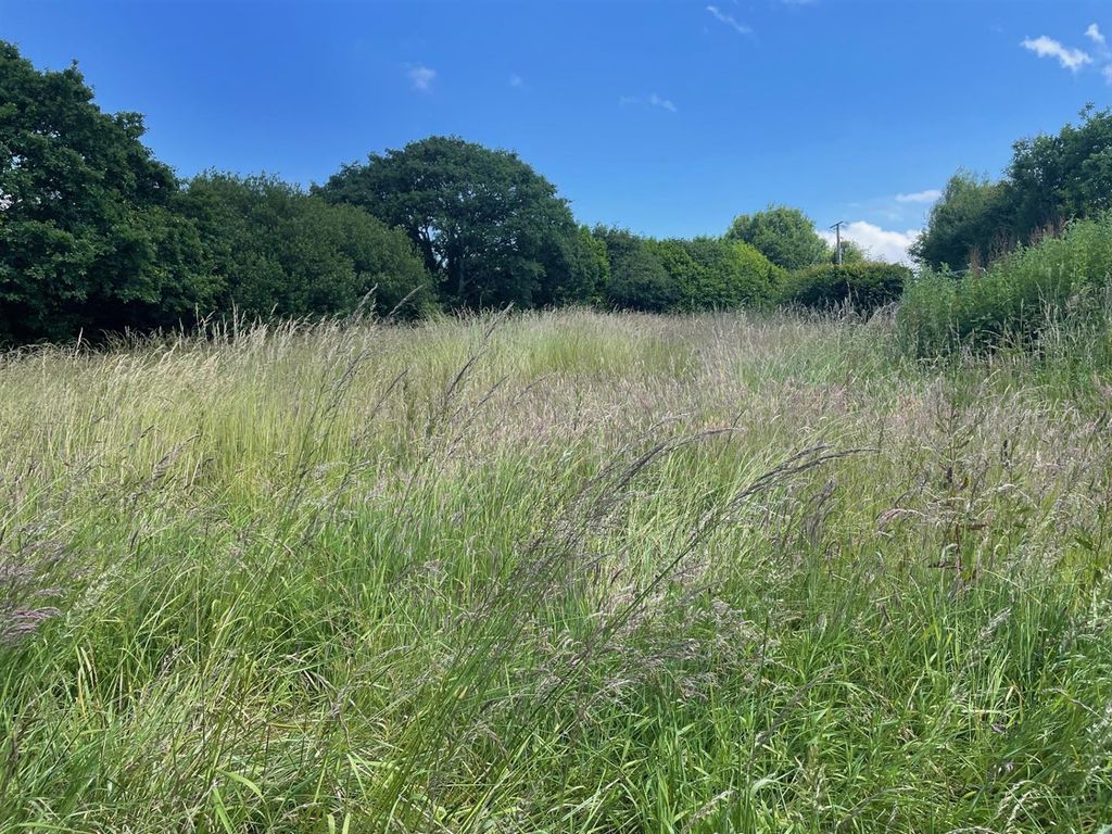 Property photo 2 of 5 Site