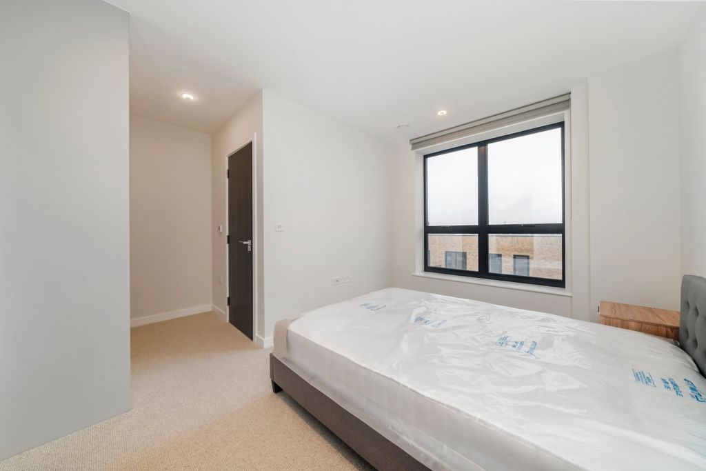 Property photo 3 of 8