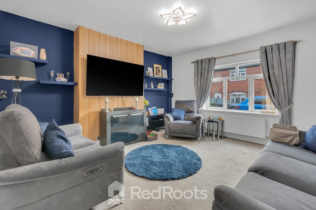 Property photo 2 of 18 4425153
