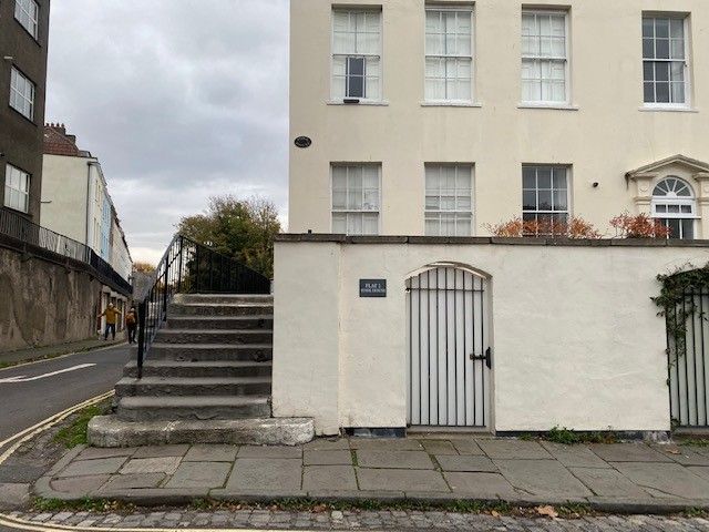 Property photo 1 of 11 Exterior