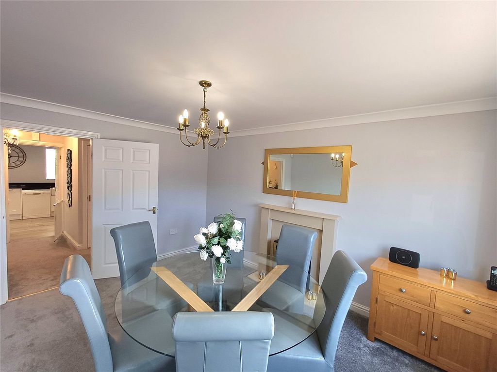 Property photo 3 of 23 Picture No. 10