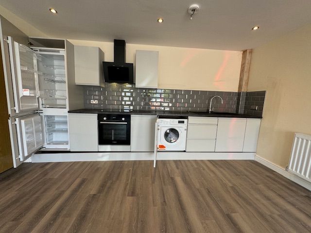 Property photo 3 of 13 Entrance Porch