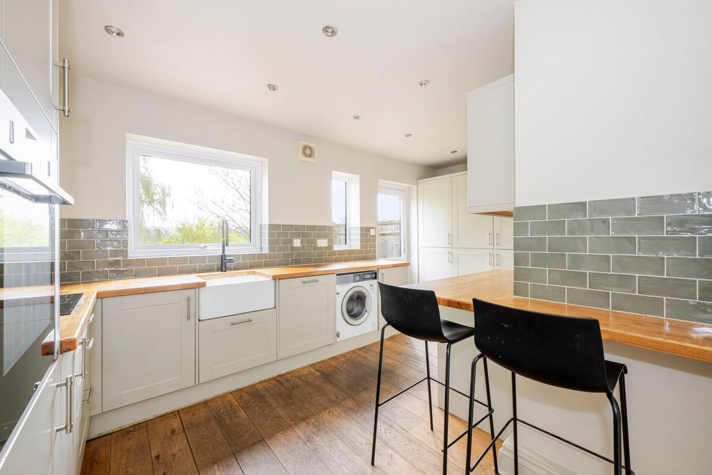 Property photo 3 of 15 Photo 2