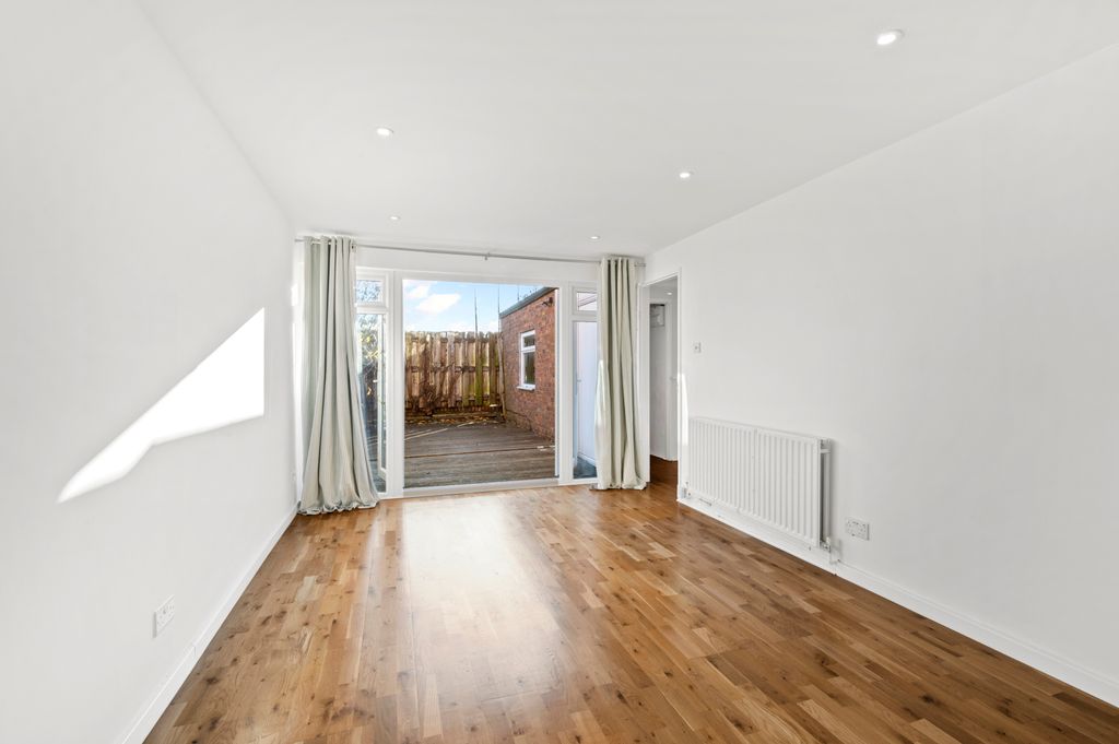 Property photo 2 of 14 Picture No. 08