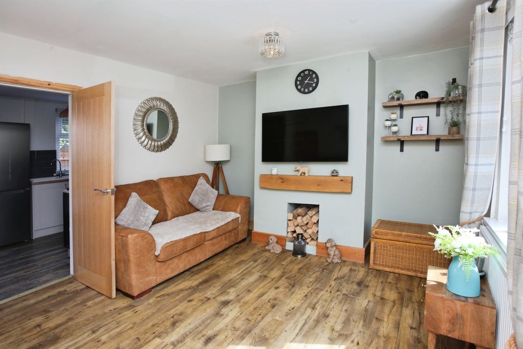 Property photo 3 of 17