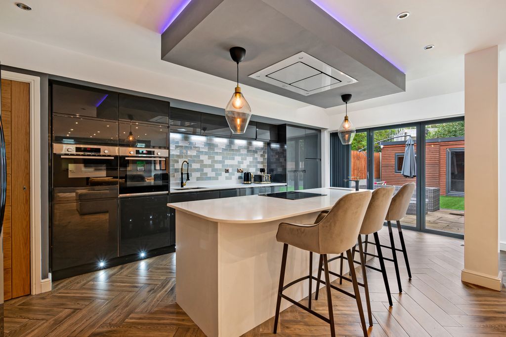 Property photo 3 of 49 Kitchen