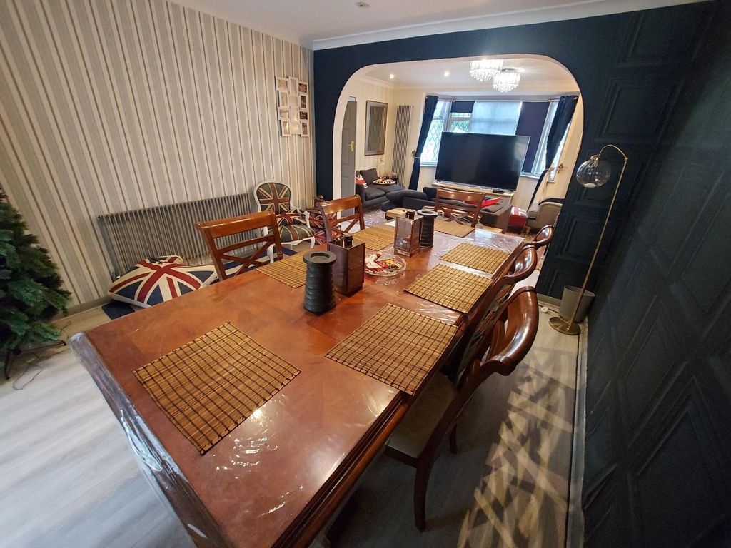 Property photo 3 of 15 2779714