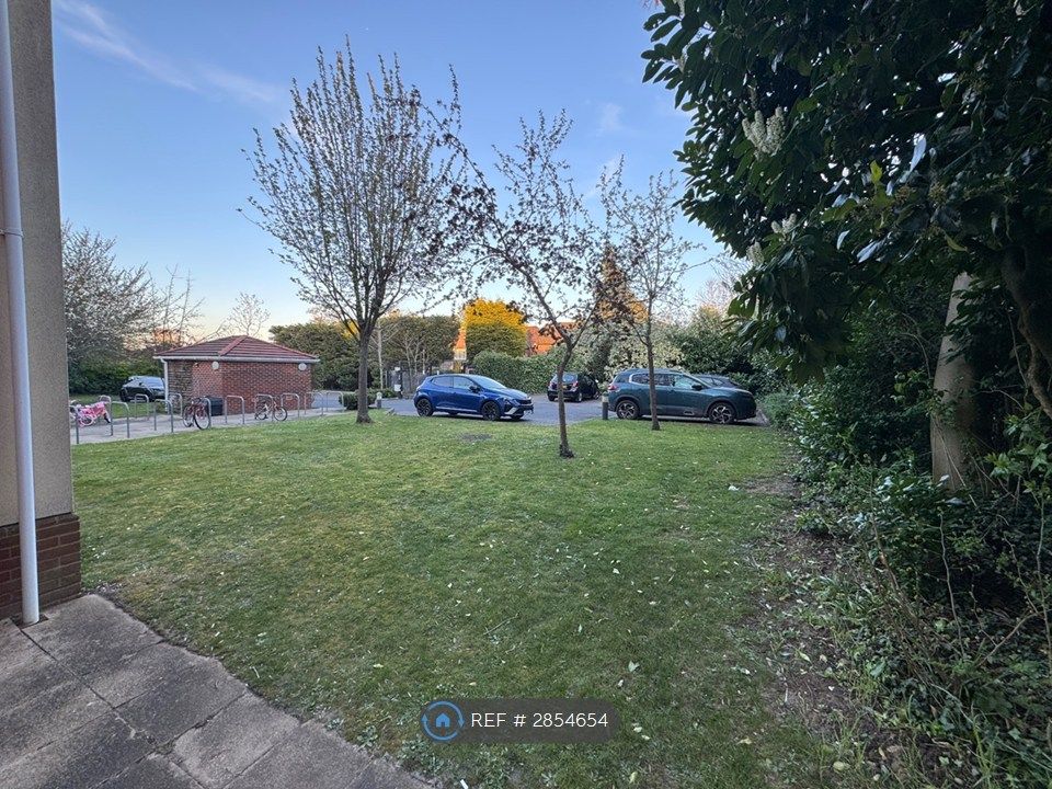 Property photo 3 of 17