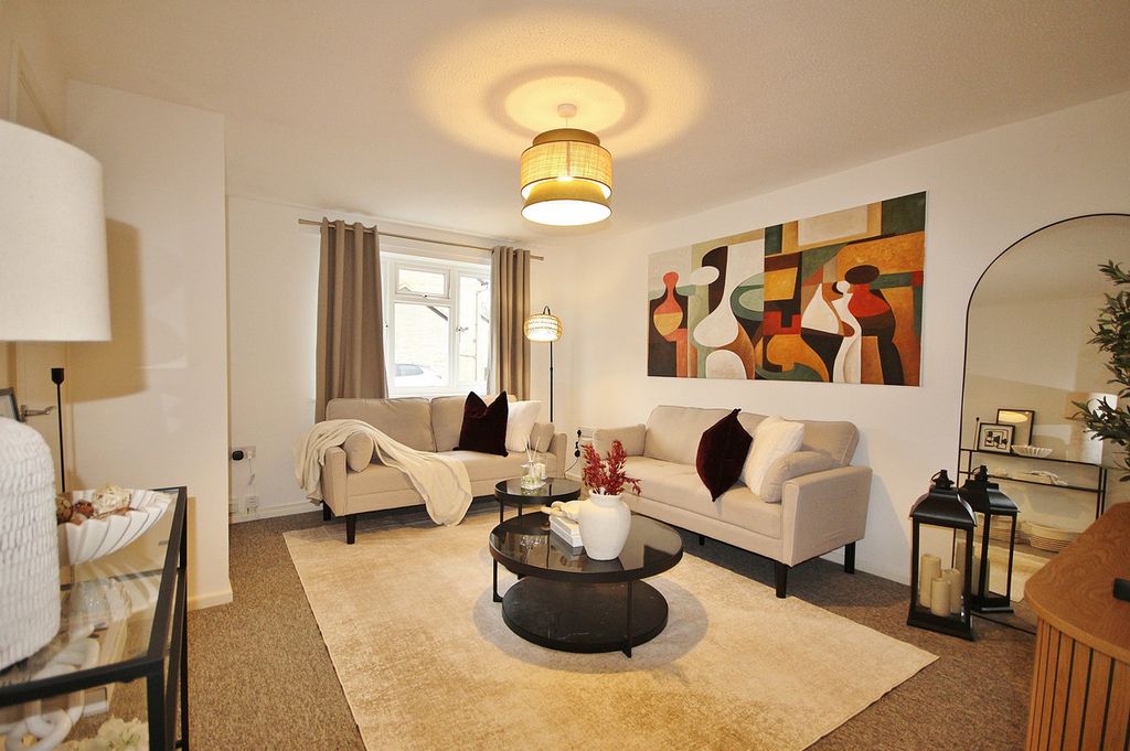 Property photo 2 of 19