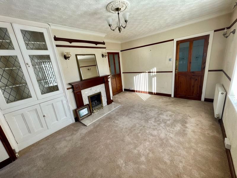 Property photo 3 of 25 Photo 12