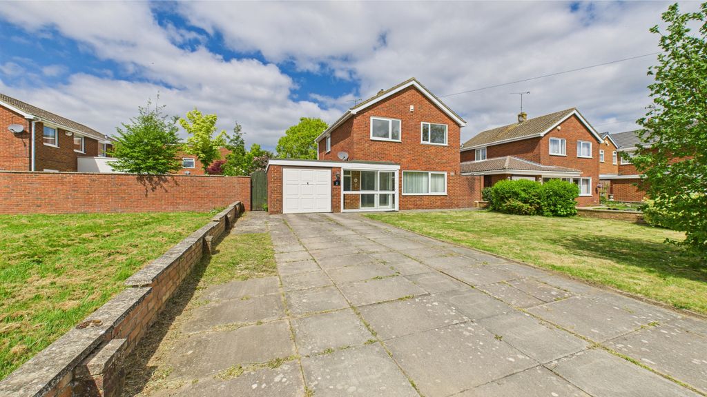 Property photo 1 of 13 Cam04968G0-Pr0040-Still016