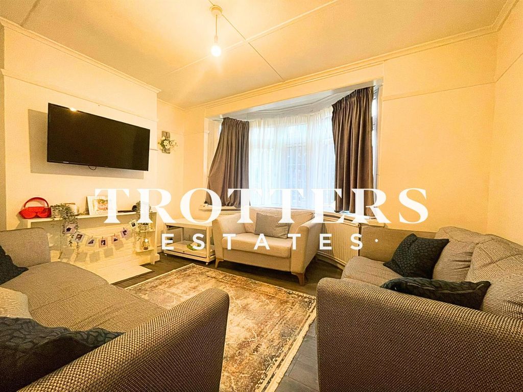 Property photo 3 of 14 Untitled Design.Png