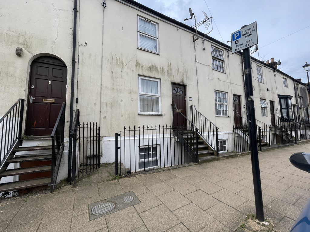 Property photo 1 of 5