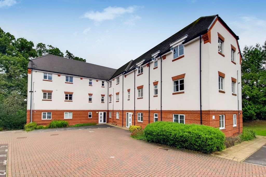 Property photo 1 of 11