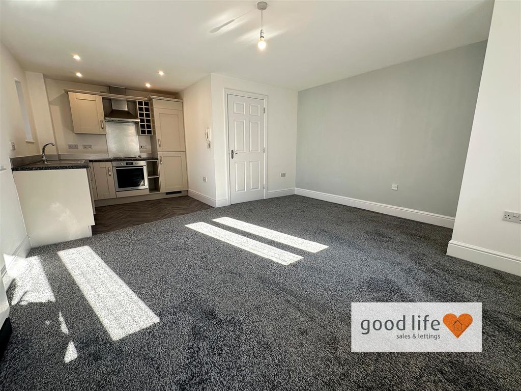 Property photo 3 of 10 45 The Croft-5945Thecroft.Jpg