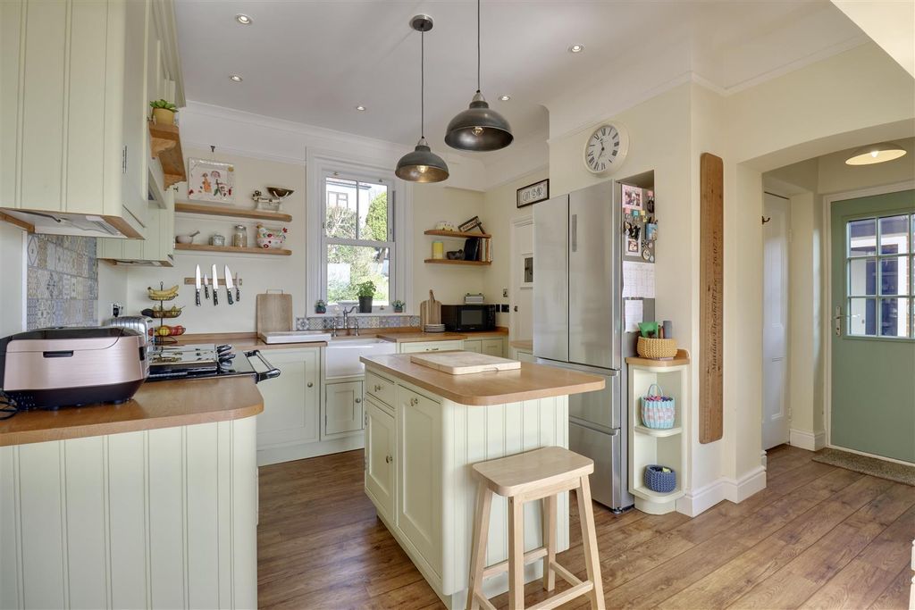 Additional image 14 of 3 bed detached house for saleDrayton Lane, Portsmouth PO6