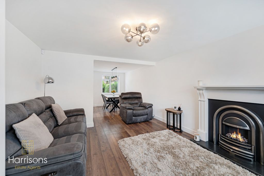 Property photo 2 of 26 5170521