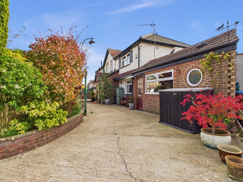 Property photo 2 of 22 Front Aspect &amp; Driveway