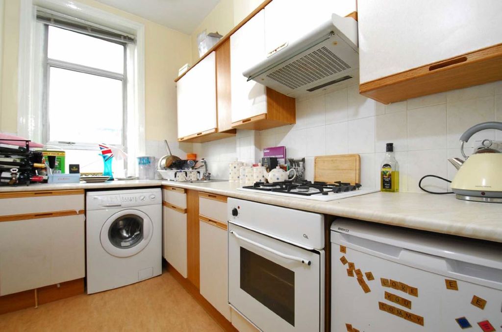Property photo 2 of 3