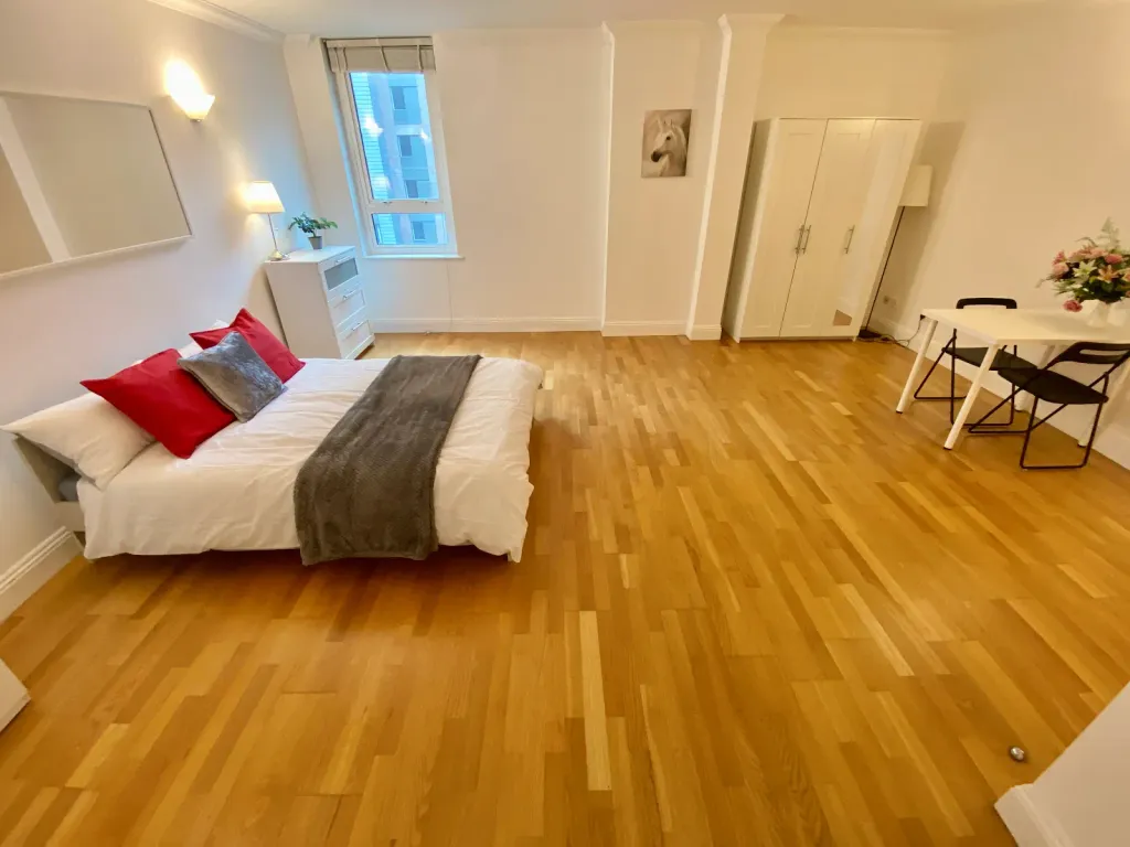 Property photo 2 of 5