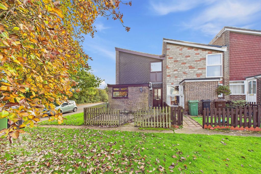 Property photo 1 of 24