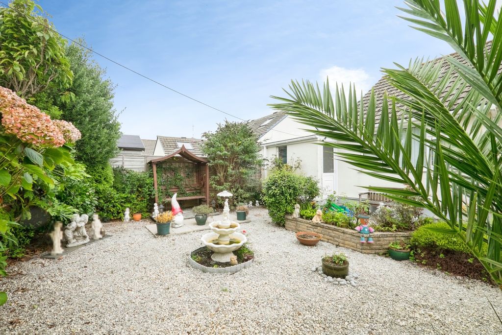 Property photo 3 of 25 Pbox-Img.Jpg