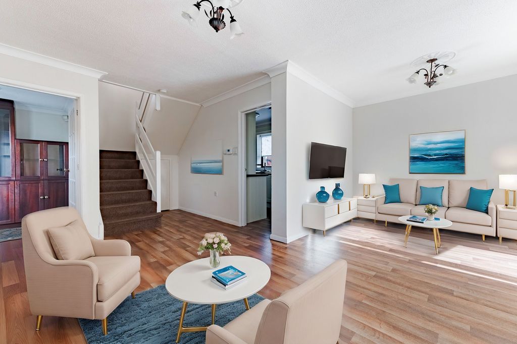 Property photo 3 of 24